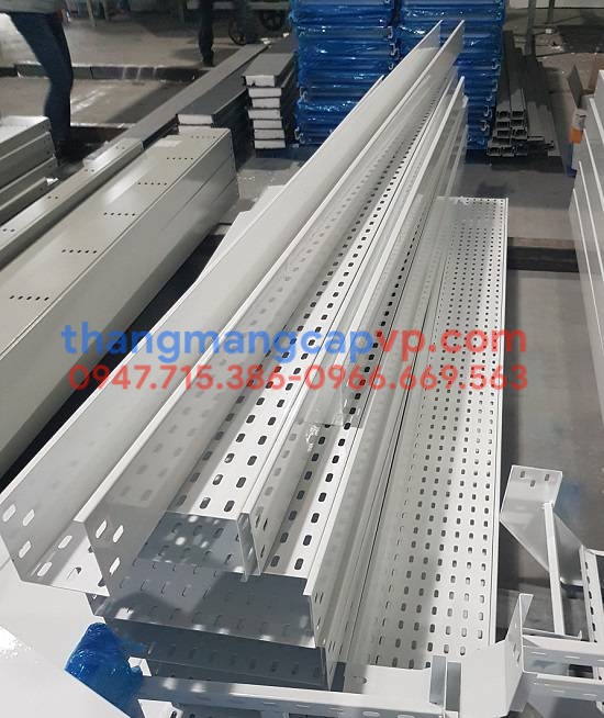 Khay cáp 100x100, cable tray 100x100